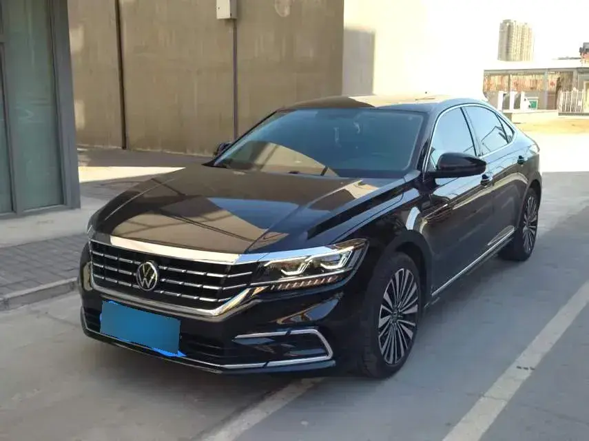2021 Volkswagen Passat 2.0T 186HP L4 7DCT
