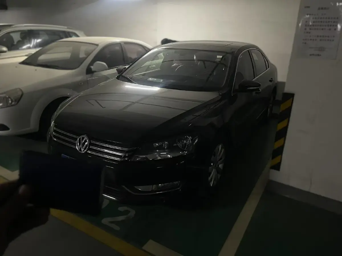 2011 Volkswagen Passat 1.8T 160HP L4 7DCT