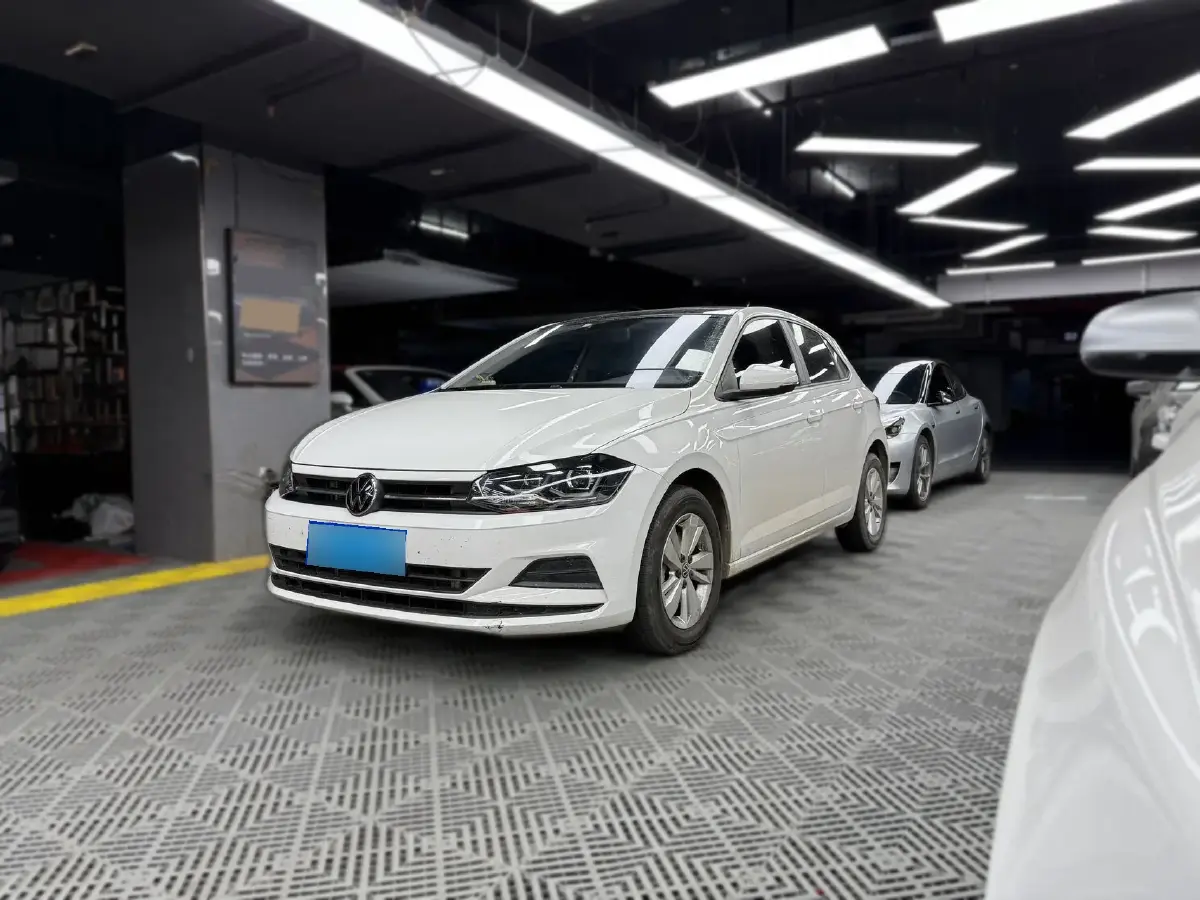 2021 Volkswagen Polo 1.5L 113HP L4 6AT