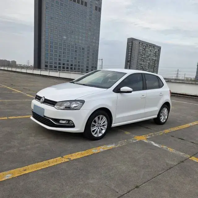 2014 Volkswagen Polo 1.6L 110HP L4 6AT