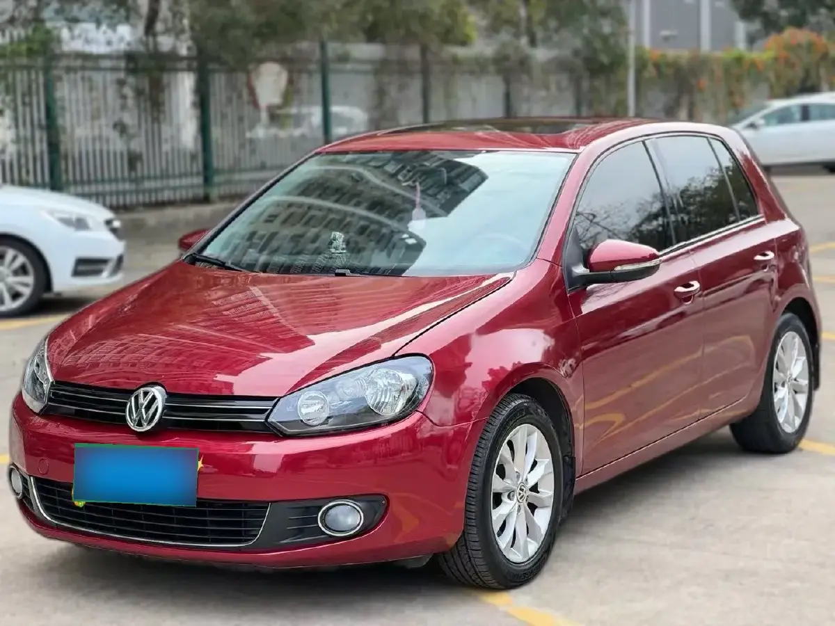 2012 Volkswagen Golf 1.6L 105HP L4 6AT