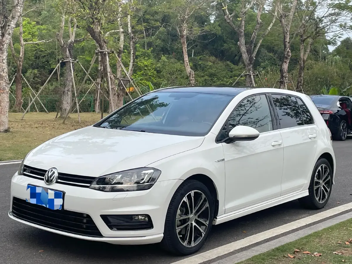 2016 Volkswagen Golf 1.4T 150HP L4 7DCT