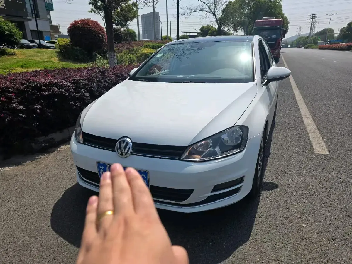 2016 Volkswagen Golf 1.4T 131HP L4 7DCT