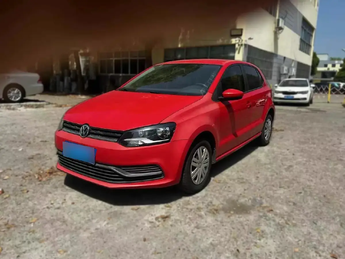 2014 Volkswagen Polo 1.4L 90HP L4 5MT