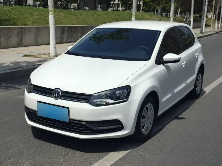 2016 Volkswagen Polo 1.4L 90HP L4 6AT