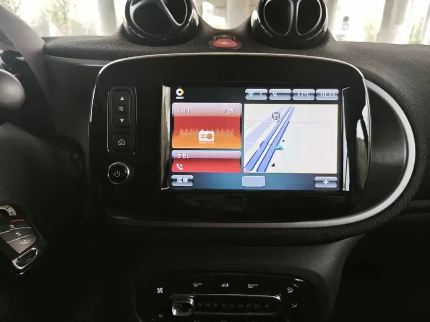 2019 Smart smart fortwo 0.9T 90HP L3 6DCT,autocango,china used car exporter,china ev exporter,chinese used car exporter,chinese used ev exporter