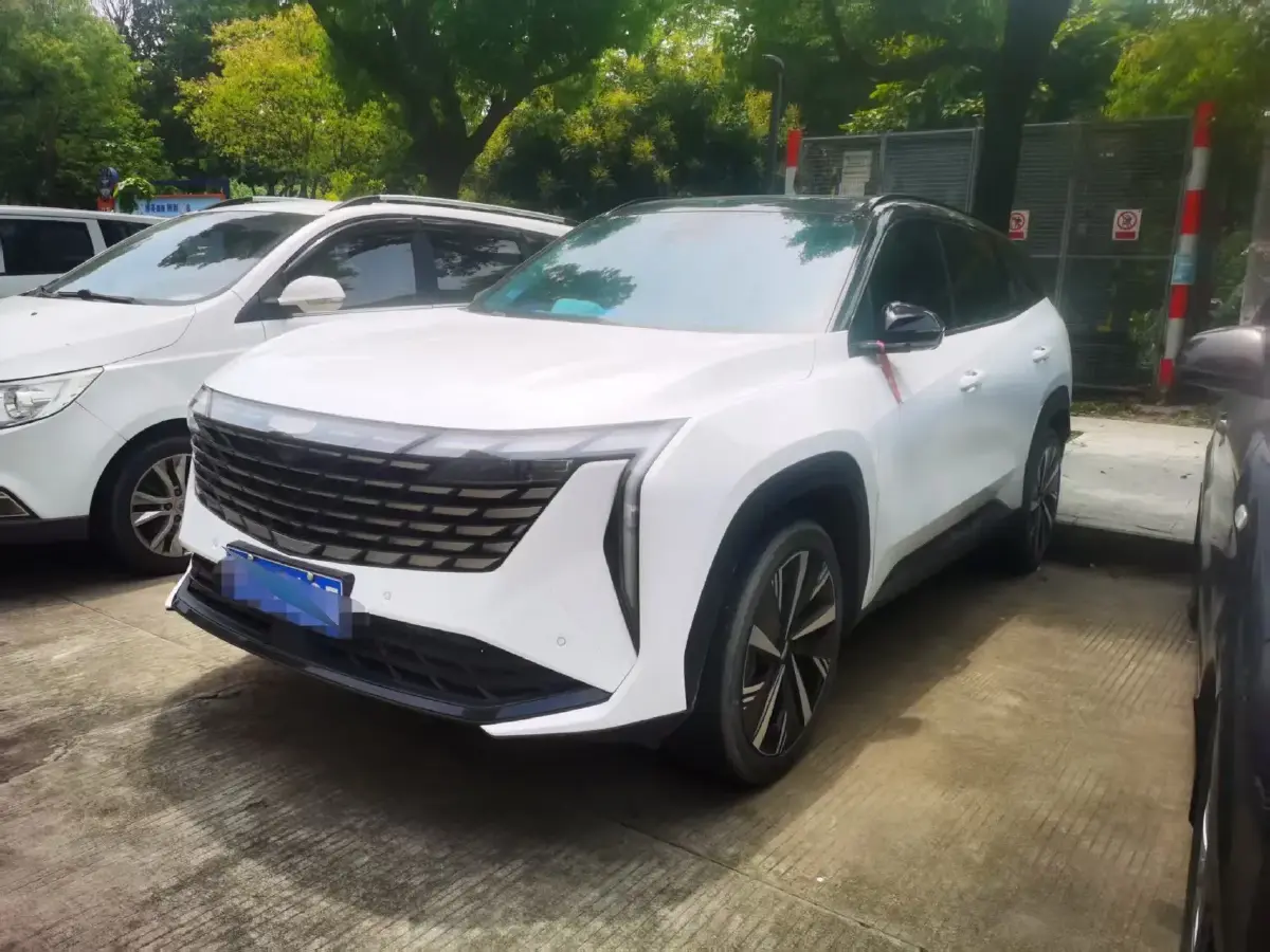 2023 Geely StarRay 1.5T 181HP L4 7DCT