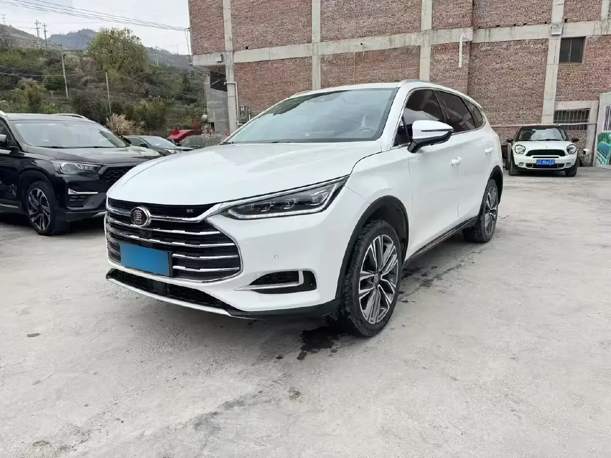 2018 BYD Tang 2.0T 205HP L4 6AT