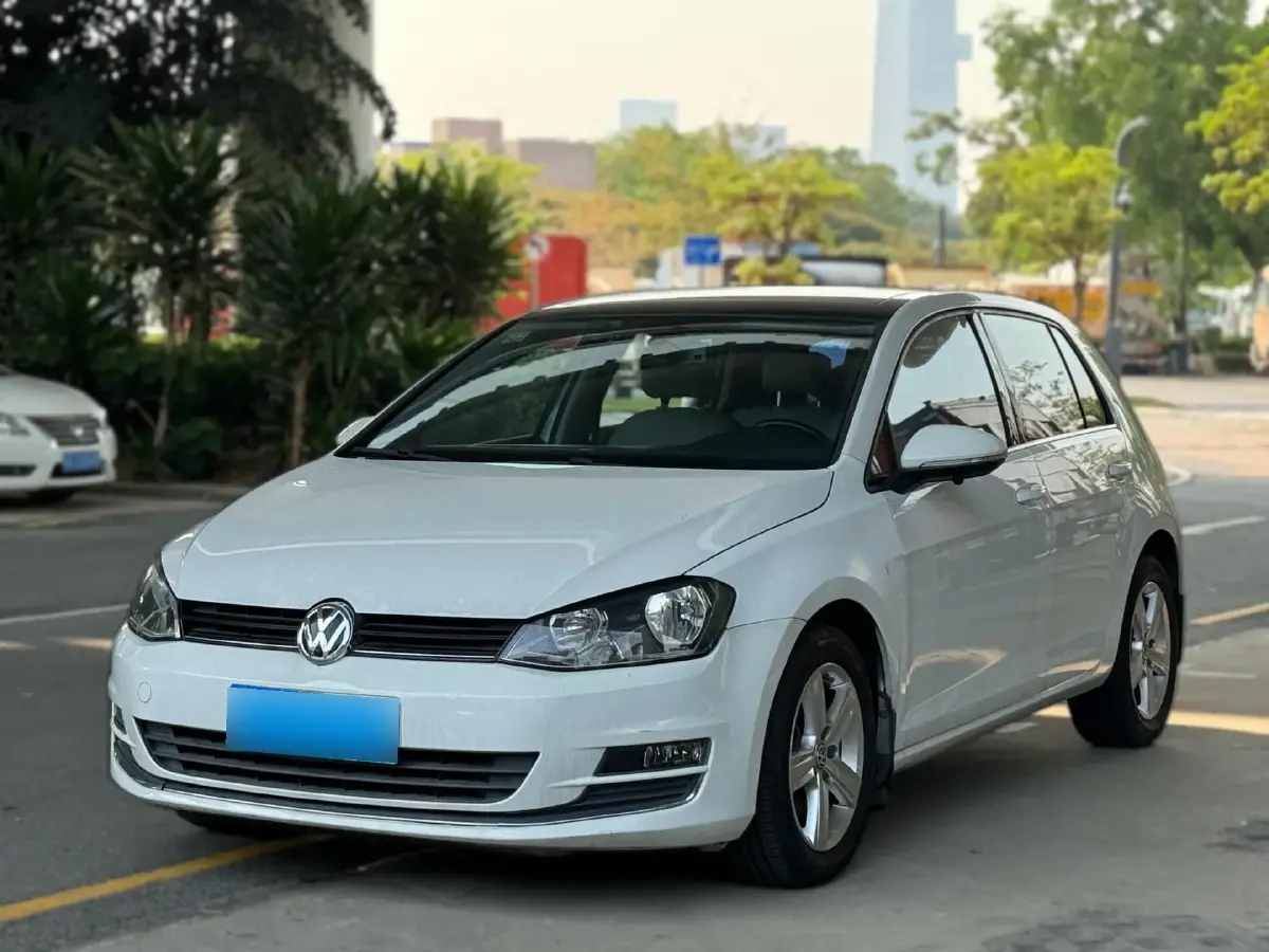 2015 Volkswagen Golf 1.4T 131HP L4 7DCT