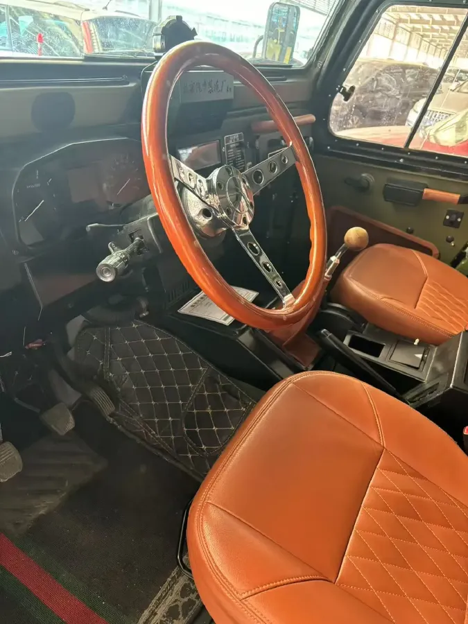 2022 BAW 212 2.0L 144HP L4 5MT,autocango,china used car exporter,china ev exporter,chinese used car exporter,chinese used ev exporter