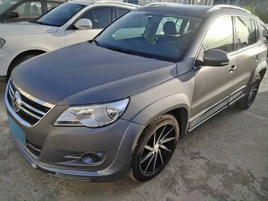 2012 Volkswagen Tiguan 1.8T 160HP L4 6AT