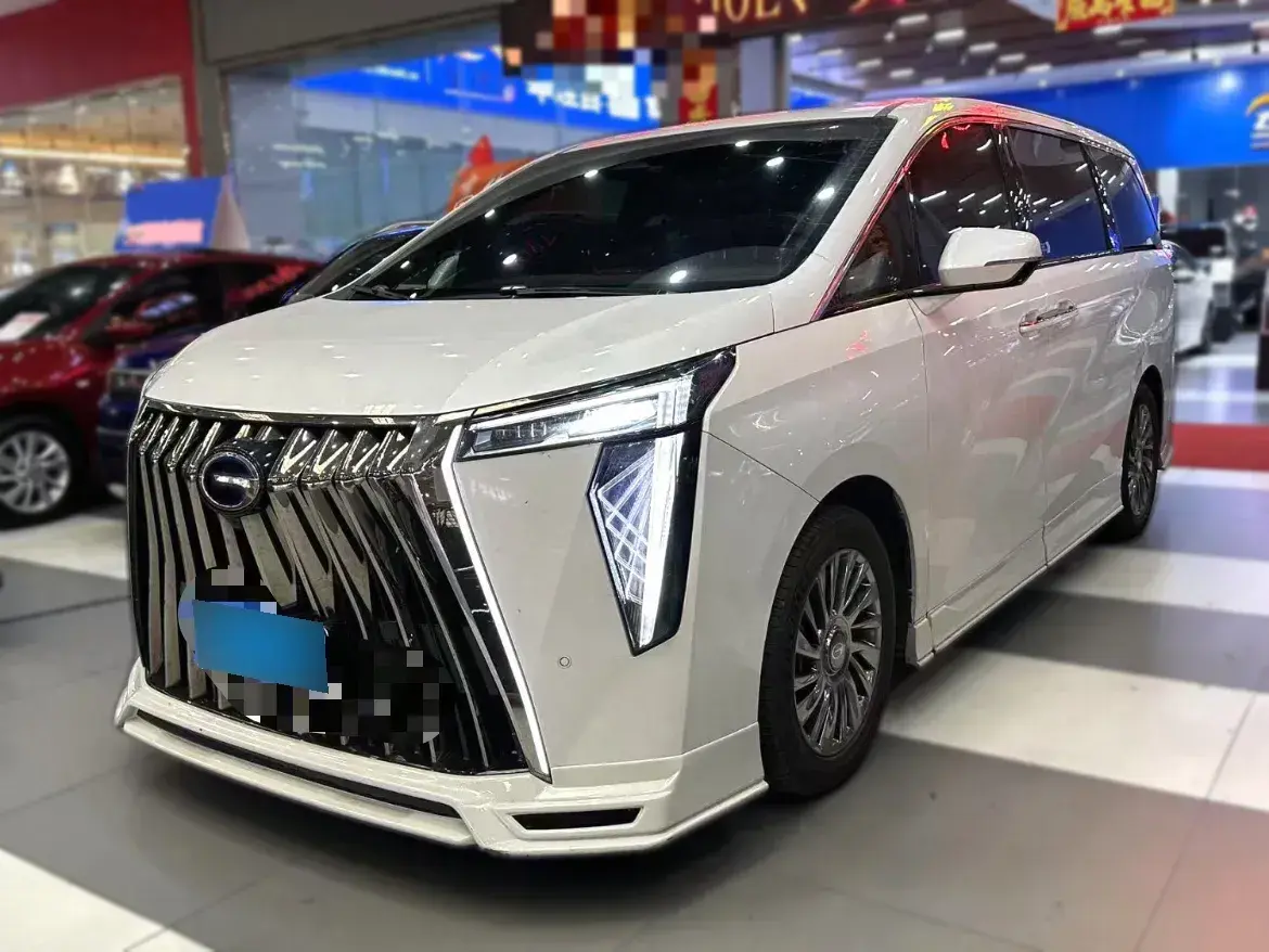 2023 GAC Trumpchi M8 2.0T 190HP L4 E-CVT Hybrid