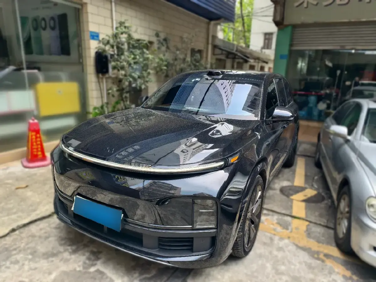 2022 Li L9 Range Extended 154HP REEV 42.6KWH