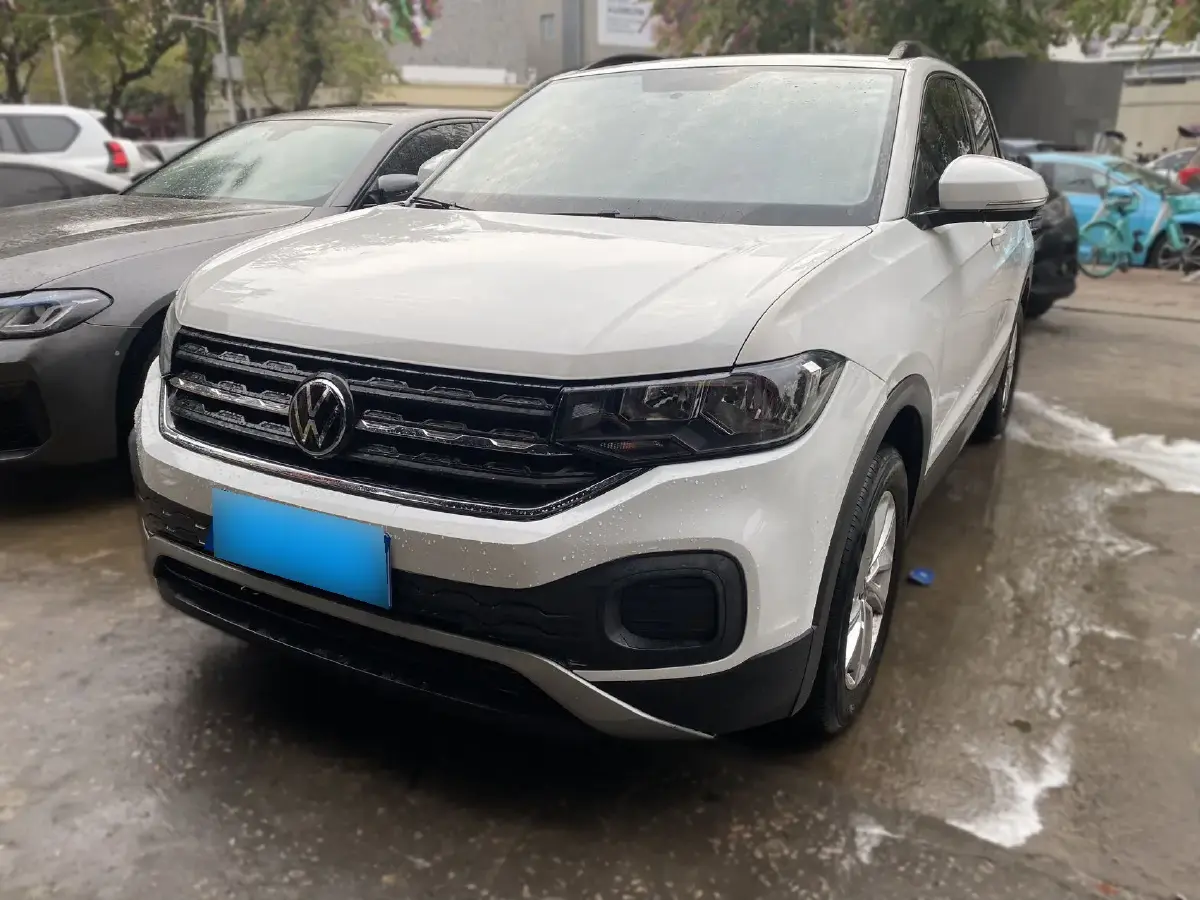 2021 Volkswagen Tacqua 1.2T 116HP L4 7DCT