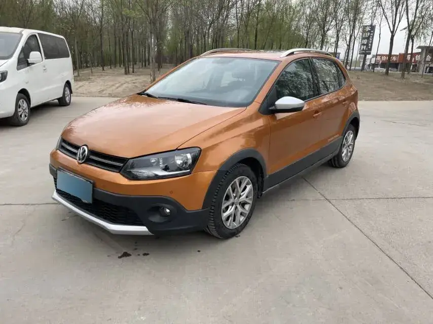 2014 Volkswagen Polo 1.6L 110HP L4 5MT