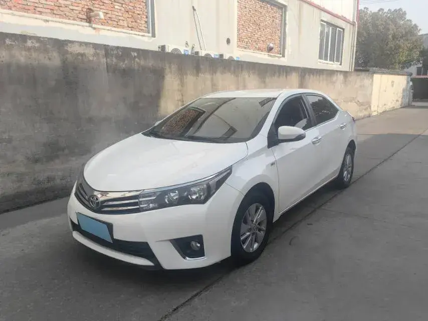 2017 Toyota Corolla 1.6L 122HP L4 CVT