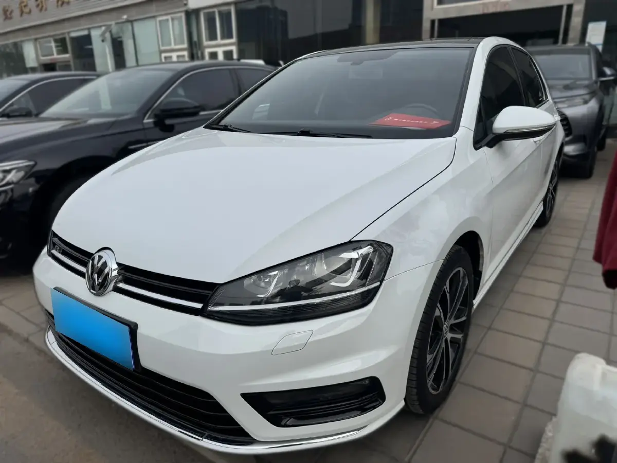 2015 Volkswagen Golf 1.4T 150HP L4 5MT