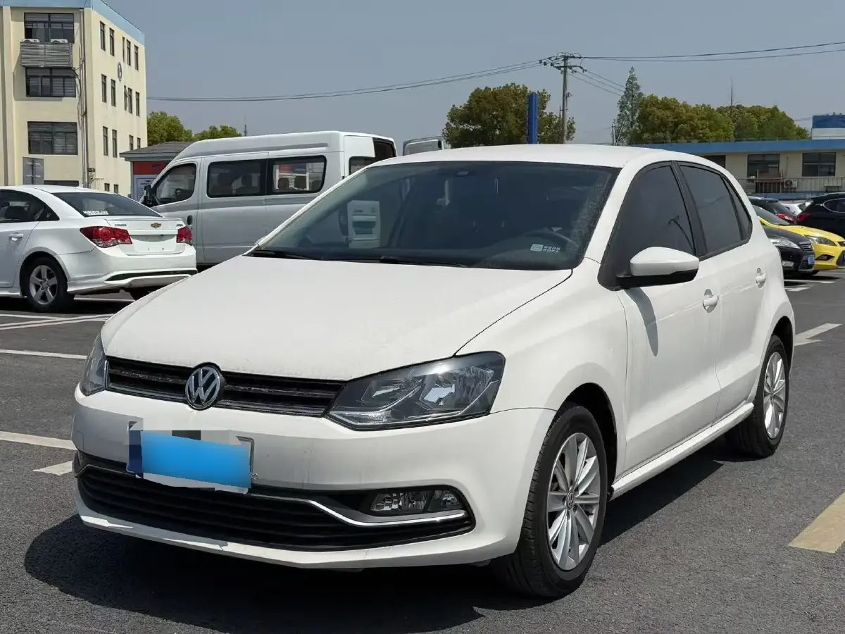 2014 Volkswagen Polo 1.6L 110HP L4 6AT