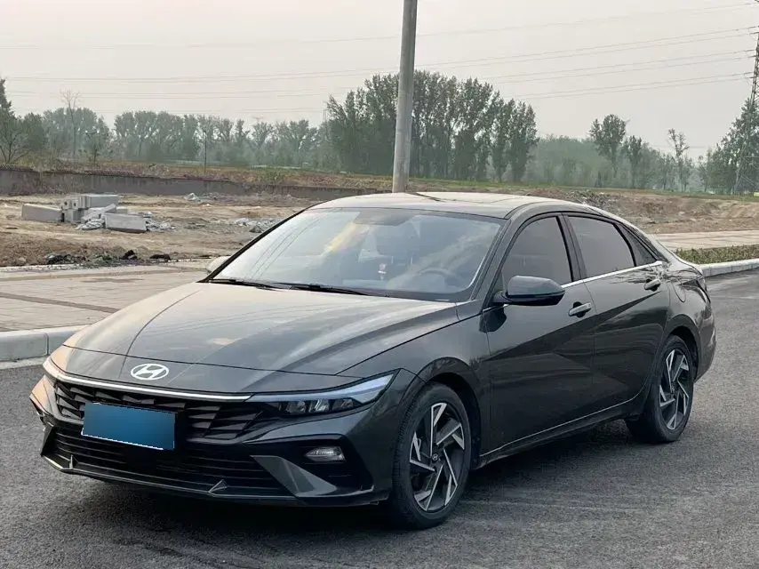 2023 Hyundai Elantra 1.5L 115HP L4 CVT