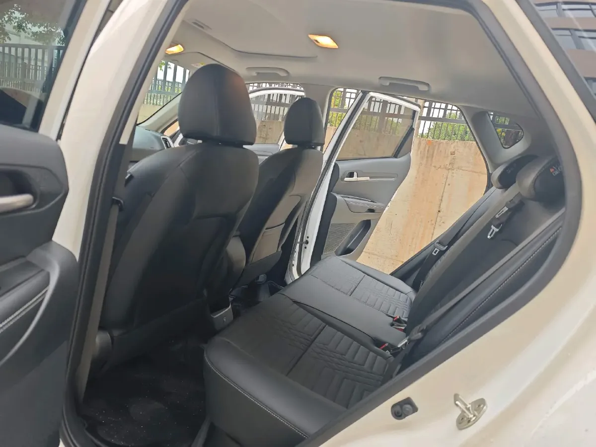 2024 Kia Sonet 1.5L 115HP L4 CVT,autocango,china used car exporter,china ev exporter,chinese used car exporter,chinese used ev exporter