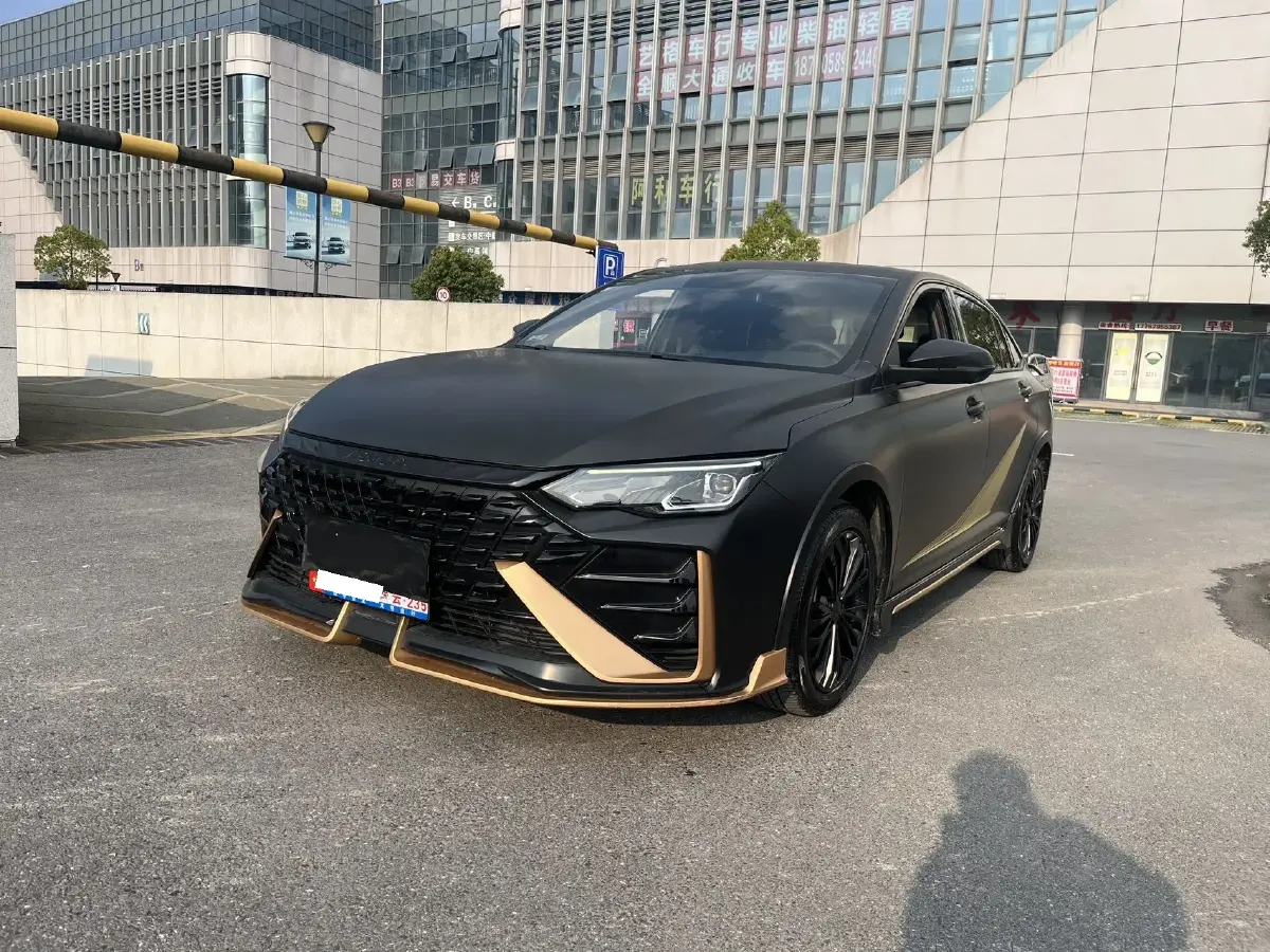 2021 DongFeng Aeolus YiXuan MAX 1.5T 163HP L4 E-CVT Hybrid