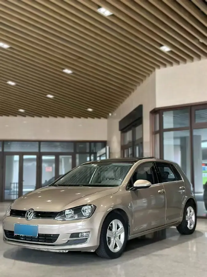 2015 Volkswagen Golf 1.4T 131HP L4 7DCT