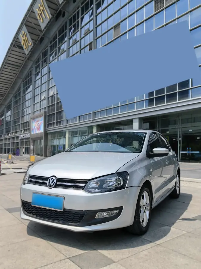 2011 Volkswagen Polo 1.4L 86HP L4 6AT