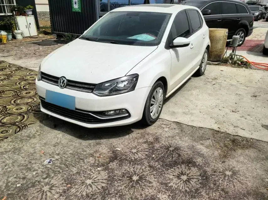 2016 Volkswagen Polo 1.6L 110HP L4 5MT