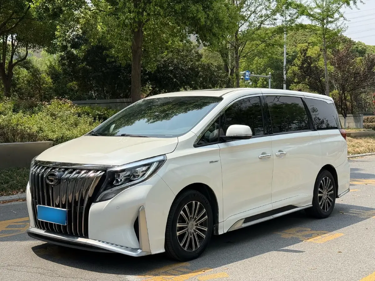 2021 GAC Trumpchi M8 2.0T 252HP L4 8AT