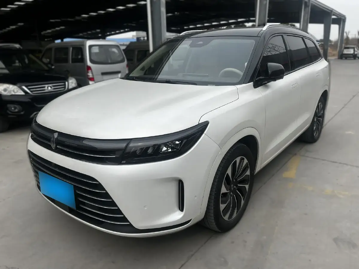 2023 HIMA AITO M5 1.5T 152HP L4 REEV 40KWH