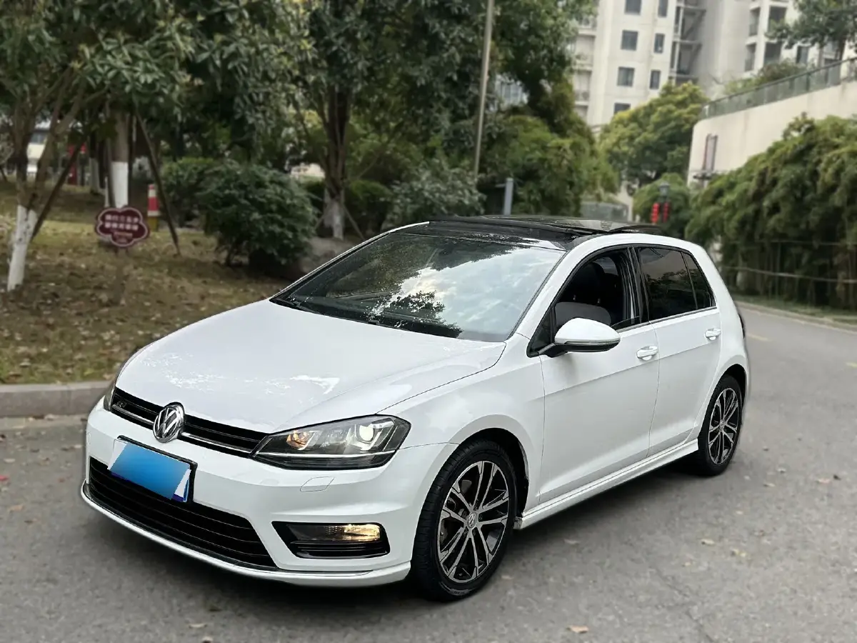 2016 Volkswagen Golf 1.4T 150HP L4 7DCT