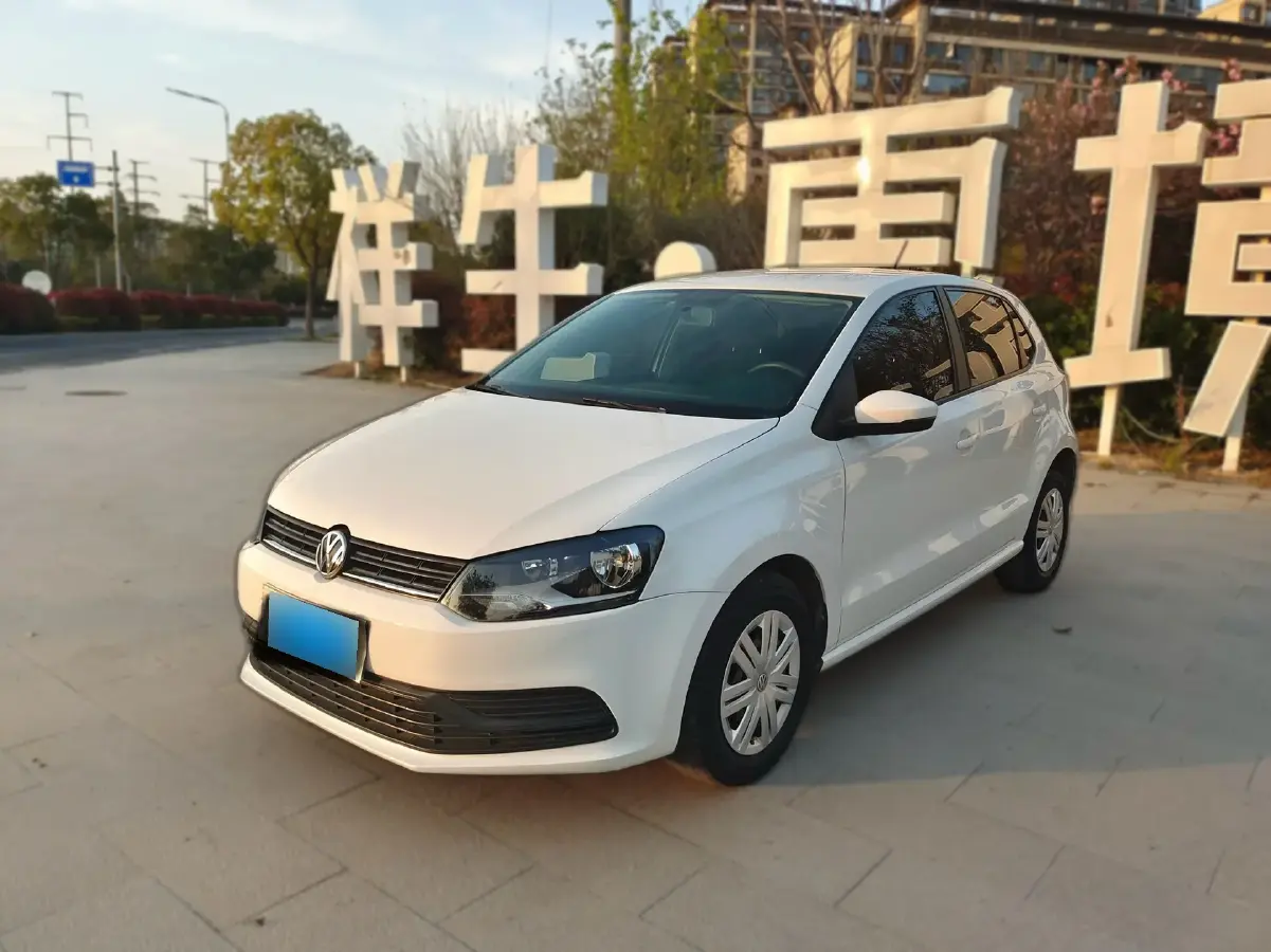 2018 Volkswagen Polo 1.5L 110HP L4 6AT