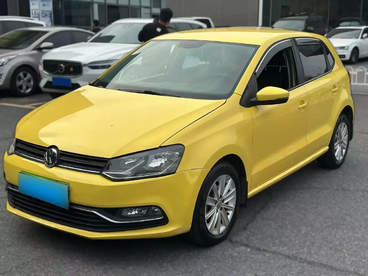 2014 Volkswagen Polo 1.6L 110HP L4 6AT