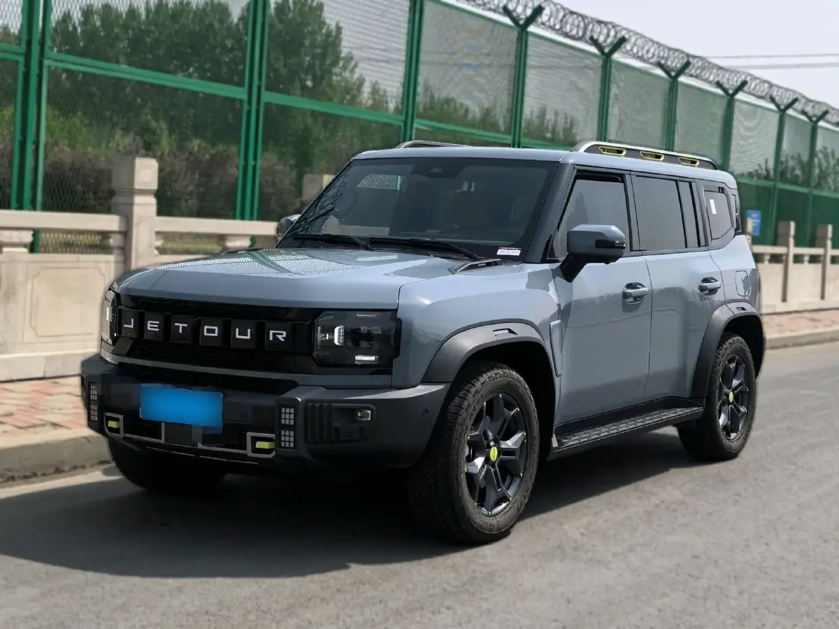 2023 Jetour Traveller 2.0T 254HP L4 8AT