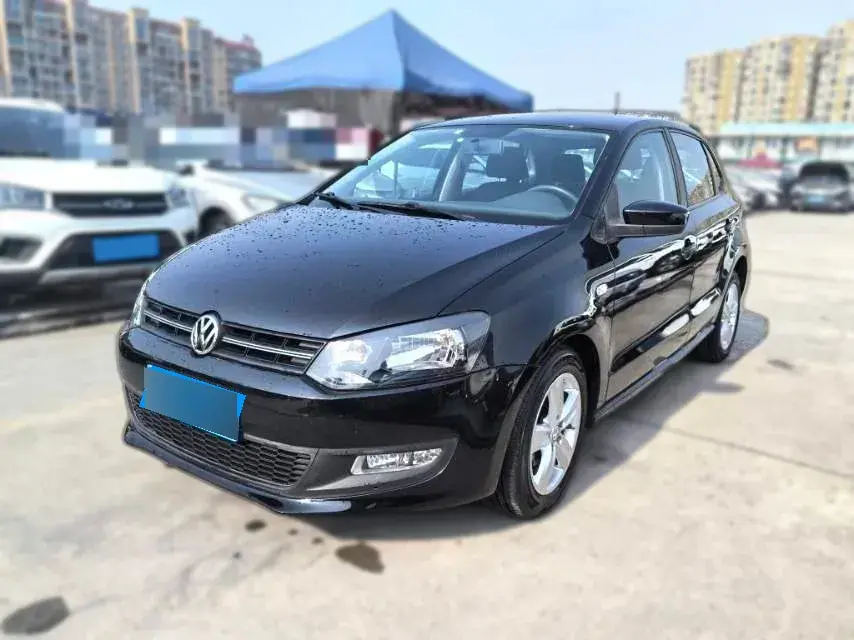 2011 Volkswagen Polo 1.4L 86HP L4 6AT