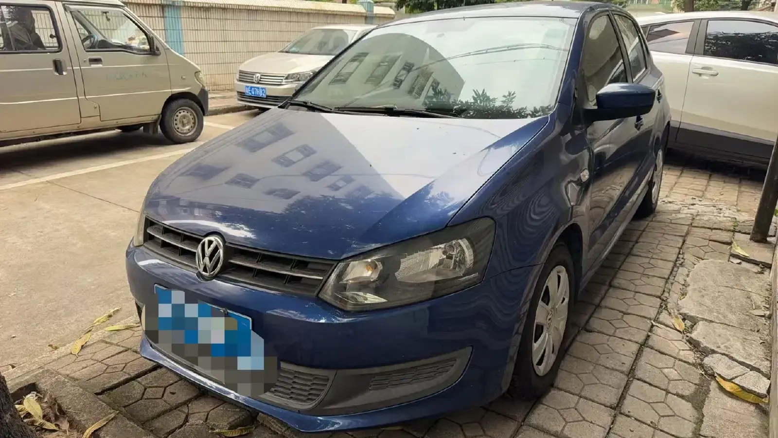 2011 Volkswagen Polo 1.4L 86HP L4 5MT
