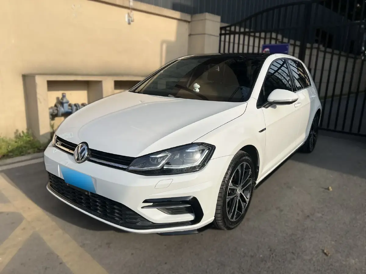 2018 Volkswagen Golf 1.4T 150HP L4 7DCT