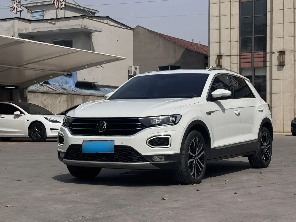2021 Volkswagen T-Roc 1.4T 150HP L4 7DCT