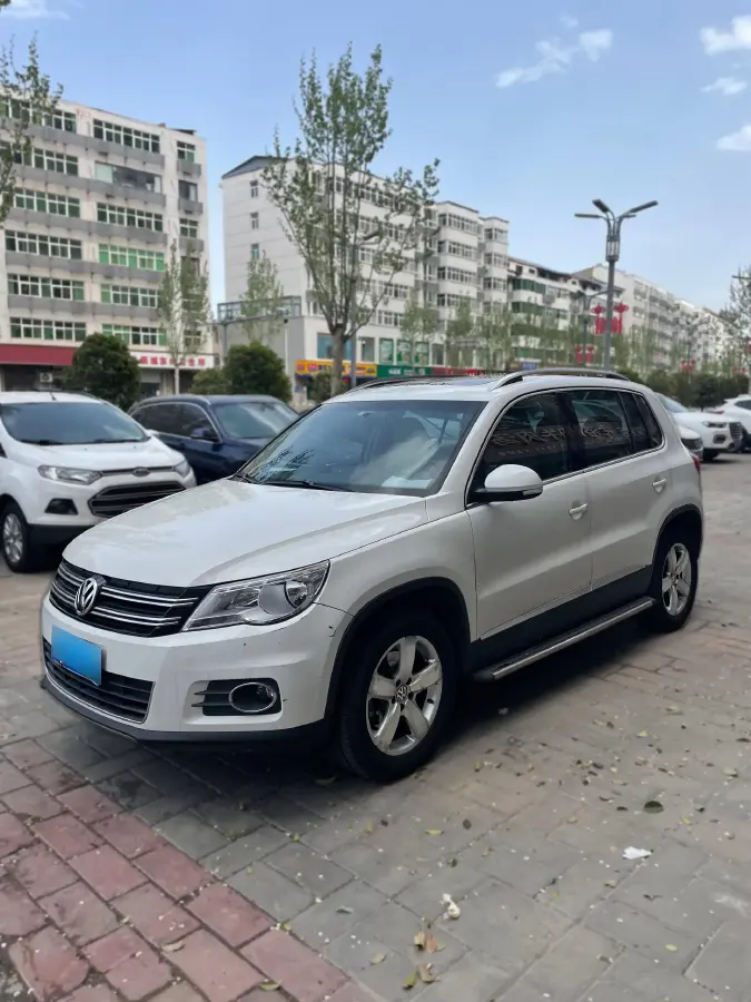 2012 Volkswagen Tiguan 1.8T 160HP L4 6AT