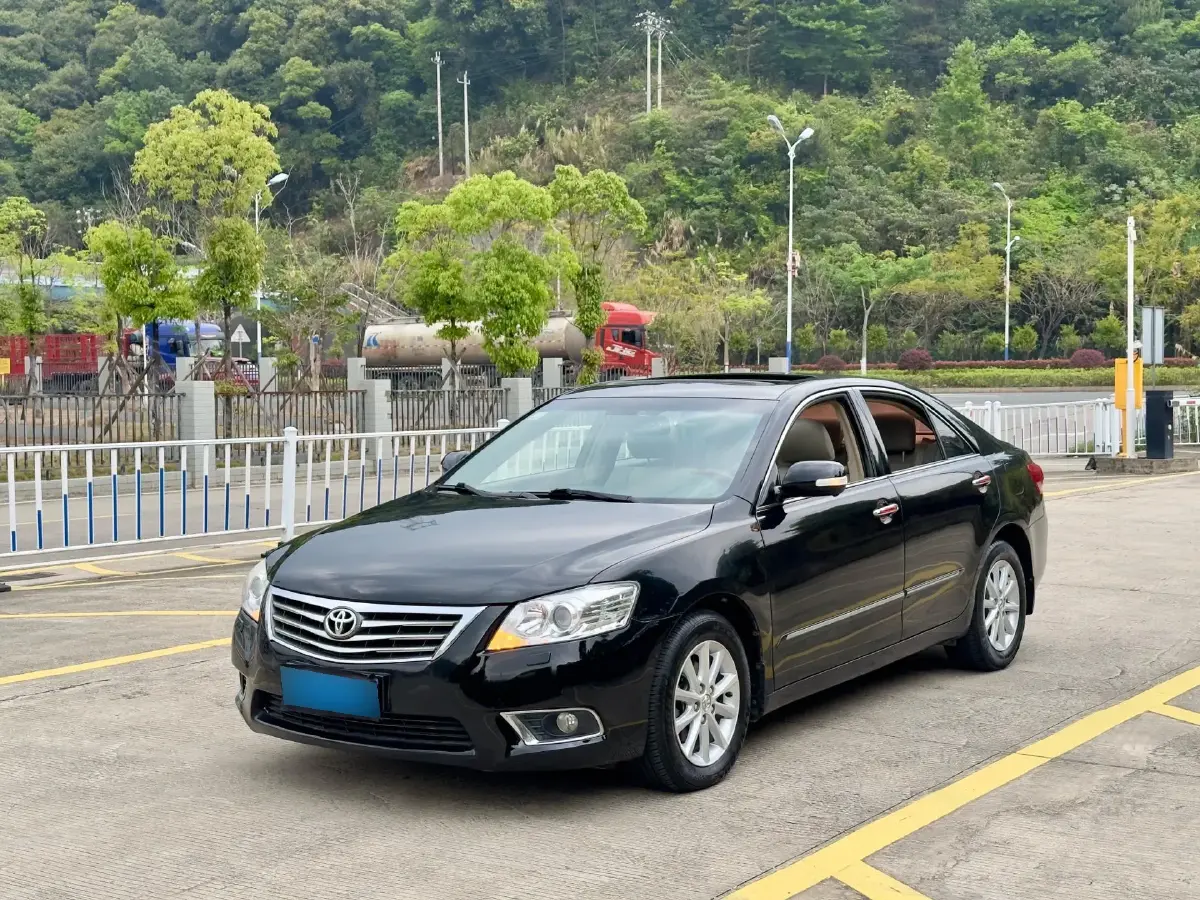 2009 Toyota Camry 2.0L 147HP L4 4AT