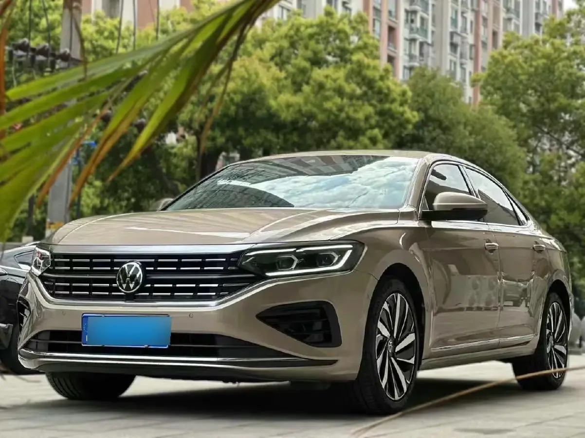 2021 Volkswagen Passat 2.0T 186HP L4 7DCT