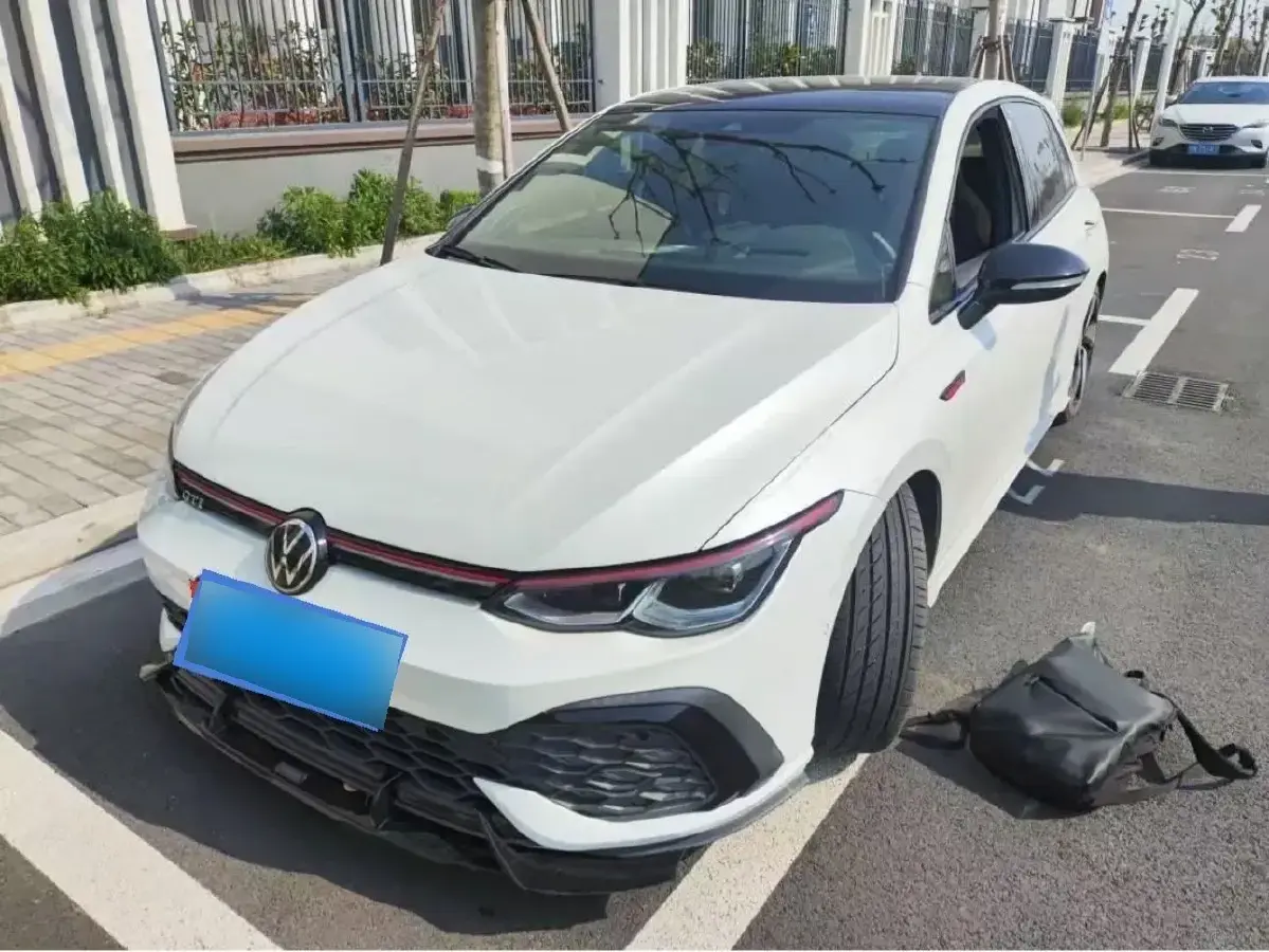 2020 Volkswagen GolfGTI 2.0T 220HP L4 7DCT
