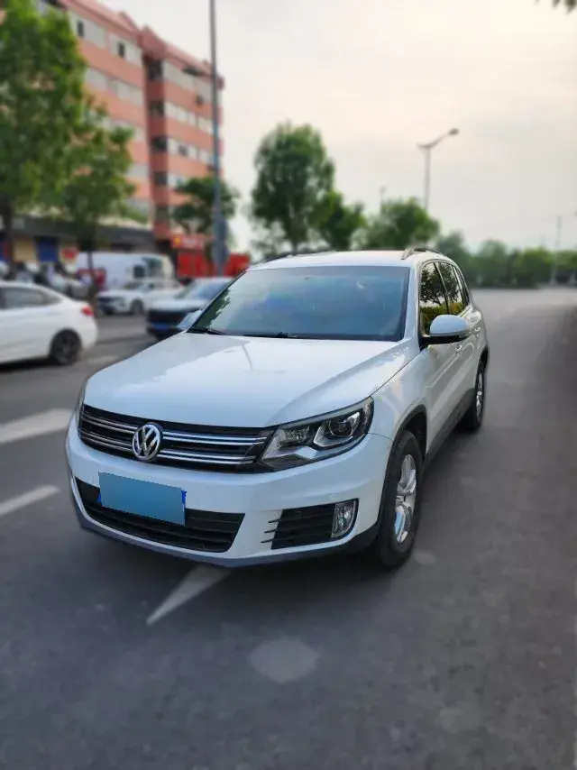 2013 Volkswagen Tiguan 1.8T 160HP L4 6MT