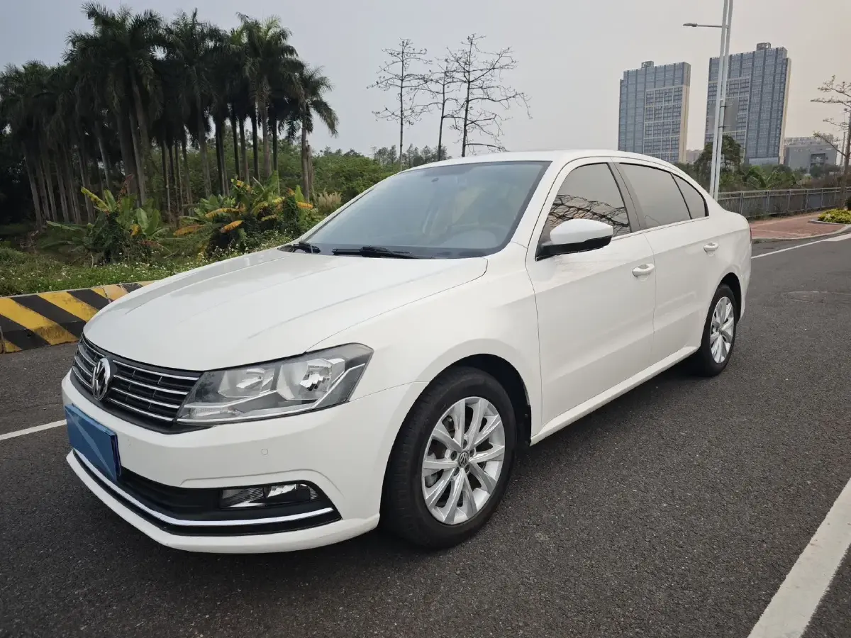 2017 Volkswagen Lavida 1.4T 131HP L4 7DCT