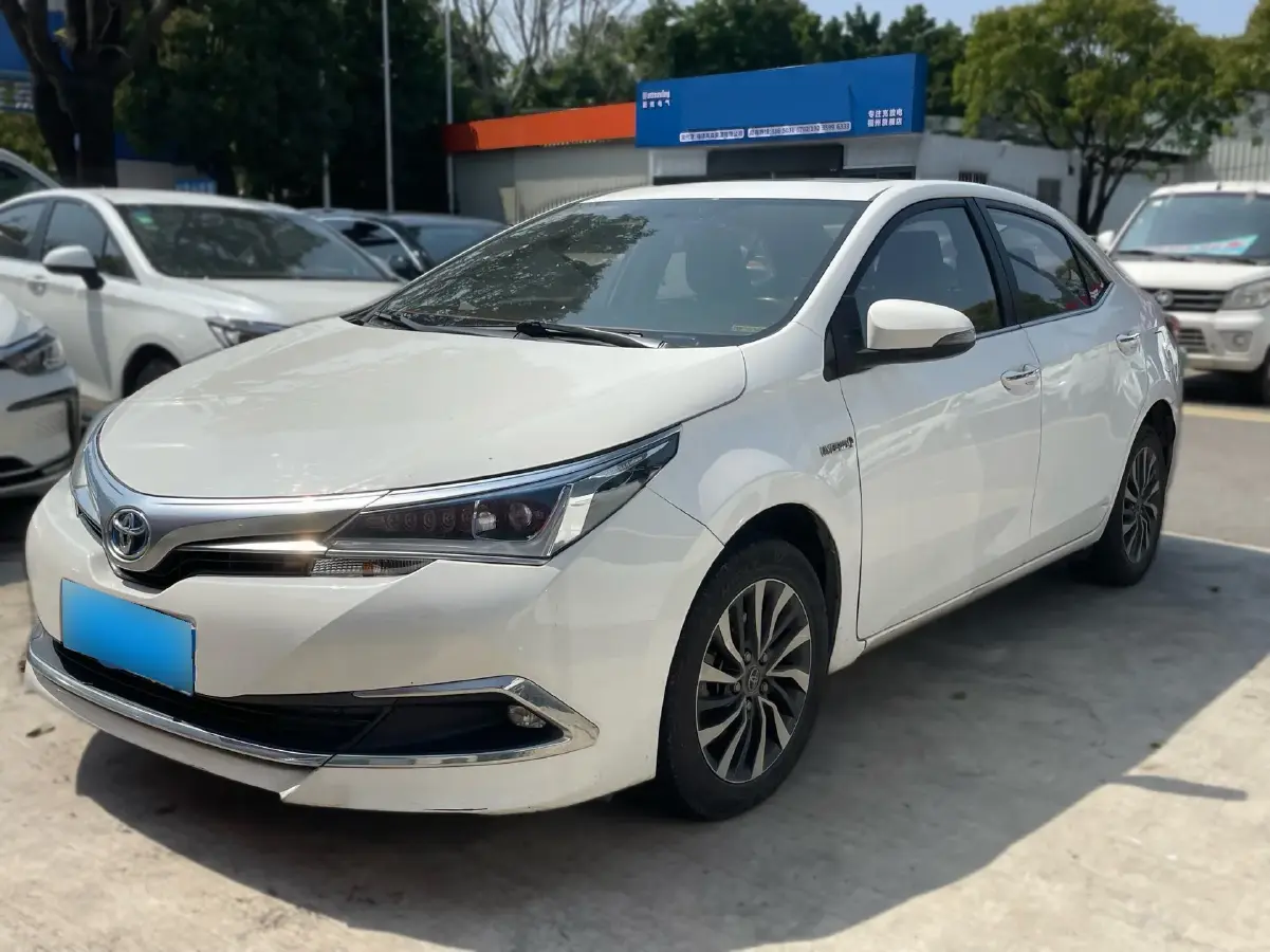 2018 Toyota Corolla 1.8L 99HP L4 E-CVT Hybrid