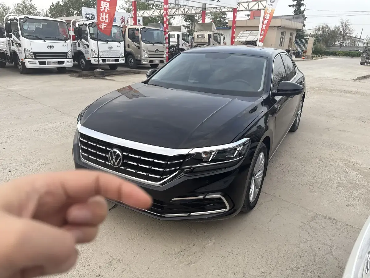 2021 Volkswagen Passat 2.0T 186HP L4 7DCT