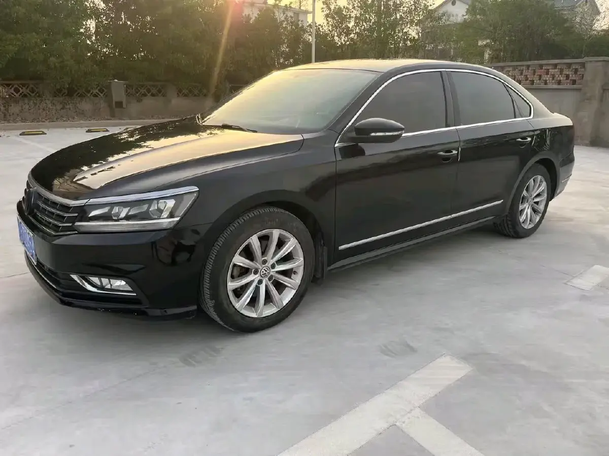 2017 Volkswagen Passat 1.4T 150HP L4 7DCT