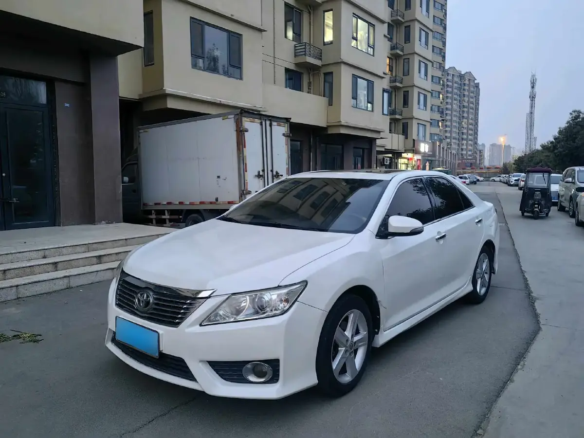 2012 Toyota Camry 2.0L 150HP L4 4AT