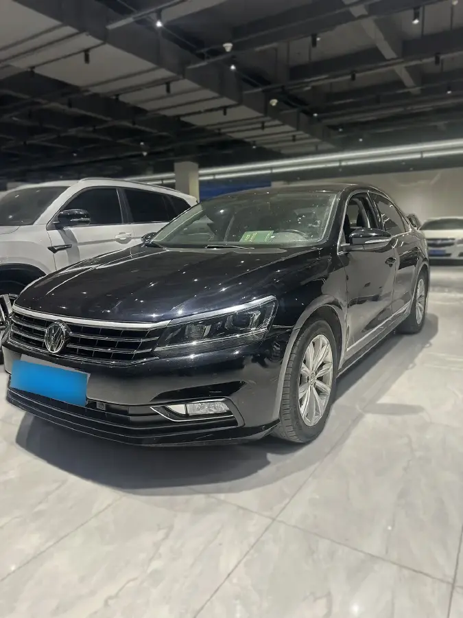 2017 Volkswagen Passat 1.8T 180HP L4 7DCT