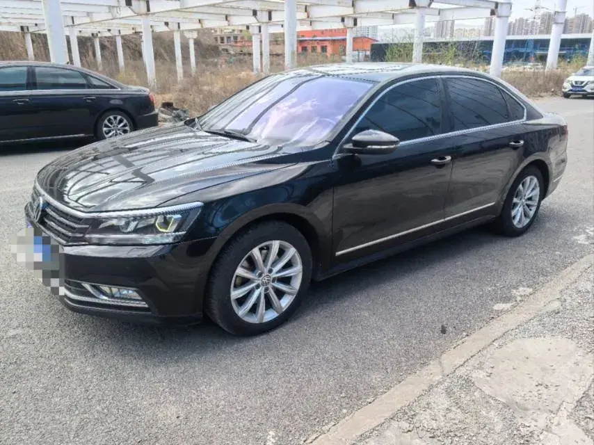 2016 Volkswagen Passat 1.8T 180HP L4 7DCT